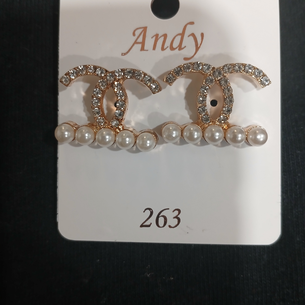 Gold and Pearl Earrings